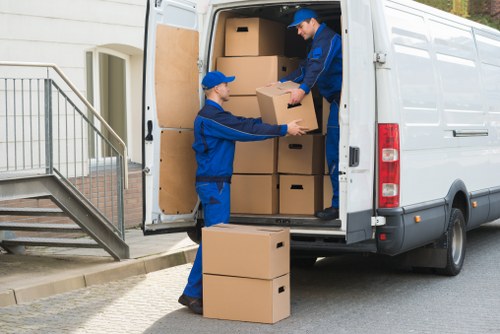 Man with van removal service for local Fulham home moves