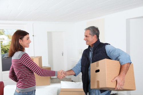 Preparing an office relocation checklist for a Fulham move