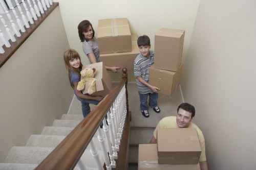 Local moving van service for flats and houses in Fulham